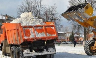 Уборка и вывоз снега в Туле - стоимость от 1557 руб. | Мастер крыш71
