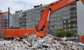 Вывоз строительного мусора с участка в Туле недорого от 1557 руб. | Мастер крыш71